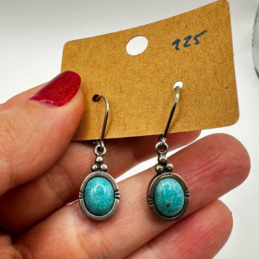 Vintage 1990s era Carolyn Pollack 925 and dyed howlite lever back earrings!